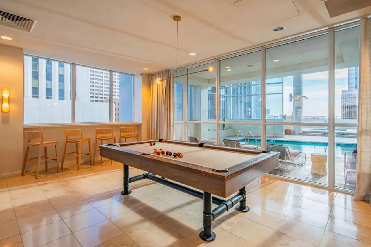 Appartamento Stylish 1Br Highrise Dt, Parking, Pool, Gym, W-D, Golf Phoenix