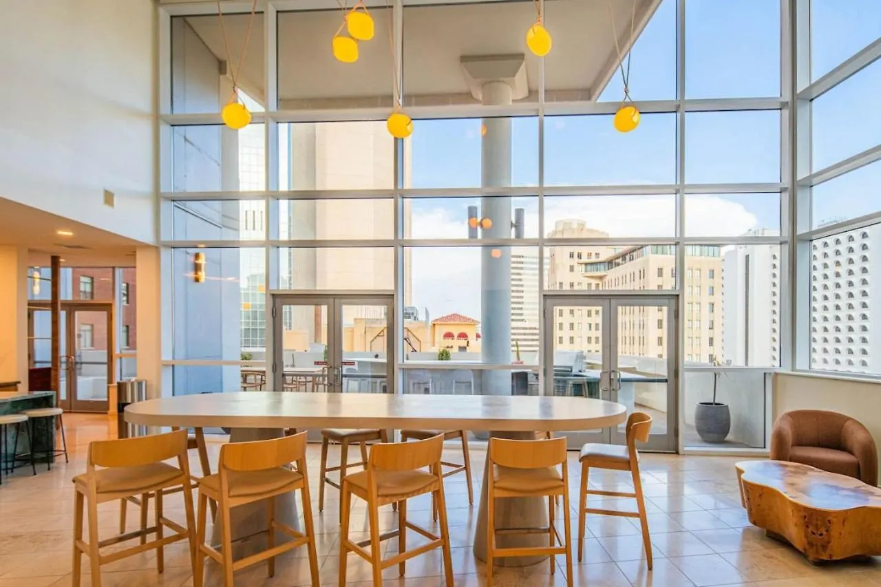 Appartamento Stylish 1Br Highrise Dt, Parking, Pool, Gym, W-D, Golf Phoenix