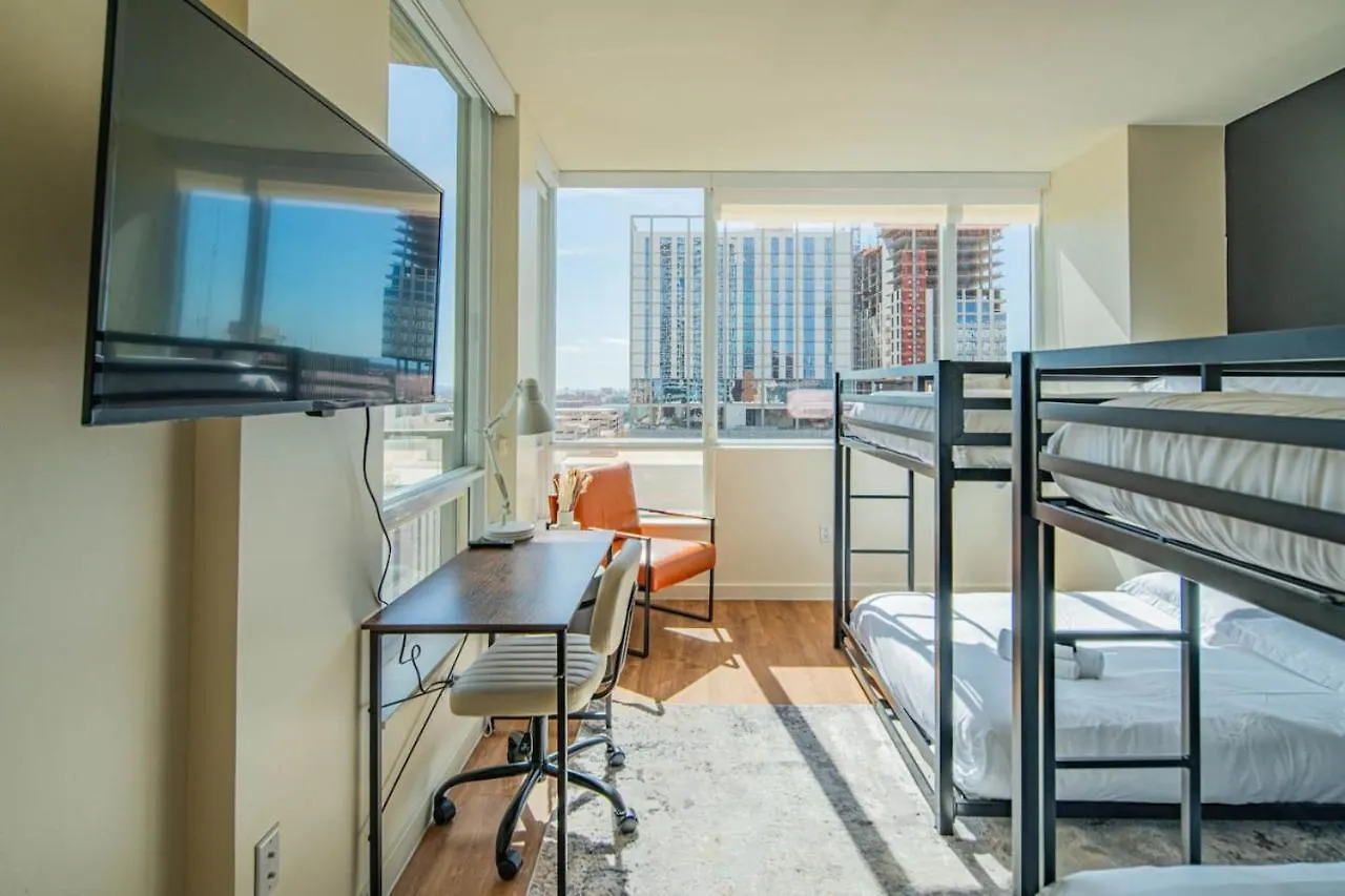 Appartamento Stylish 1Br Highrise Dt, Parking, Pool, Gym, W-D, Golf Phoenix Stati Uniti