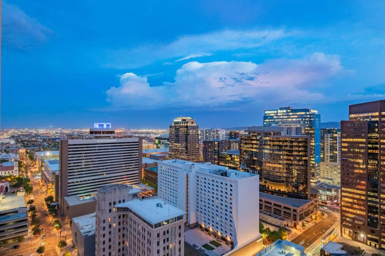 Appartamento Stylish 1Br Highrise Dt, Parking, Pool, Gym, W-D, Golf Phoenix