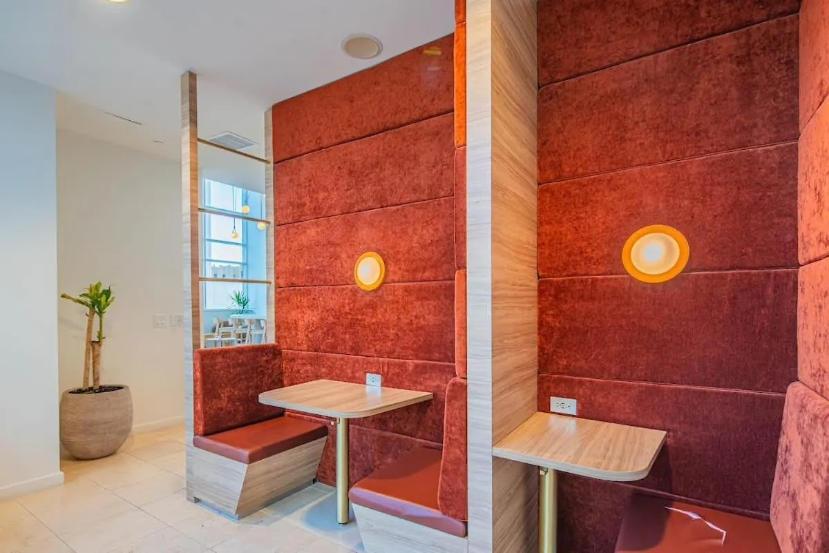 Appartamento Stylish 1Br Highrise Dt, Parking, Pool, Gym, W-D, Golf Phoenix Stati Uniti